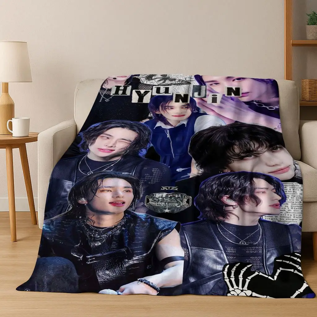 Home Office Cozy - D Hyunjin Solo KPOP manta de